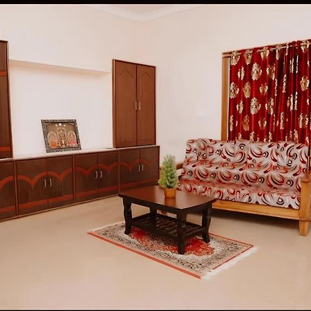 SLS Homestay: Luxury AC Apartments Near Tirumala with Modern Amenities Tirupati Exterior photo