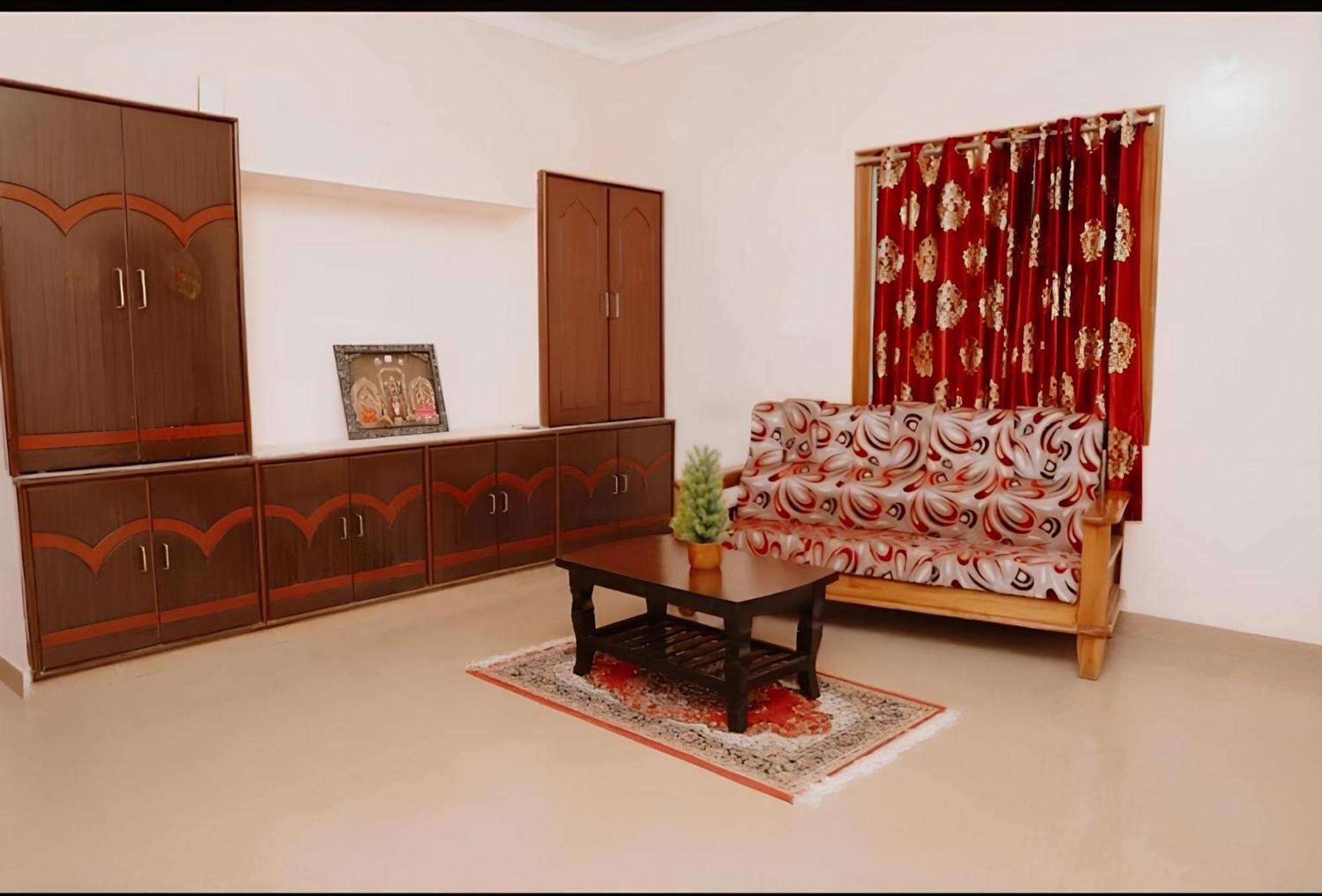 SLS Homestay: Luxury AC Apartments Near Tirumala with Modern Amenities Tirupati Exterior photo